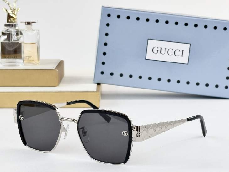 Picture of Gucci Sunglasses _SKUfw79721389fw